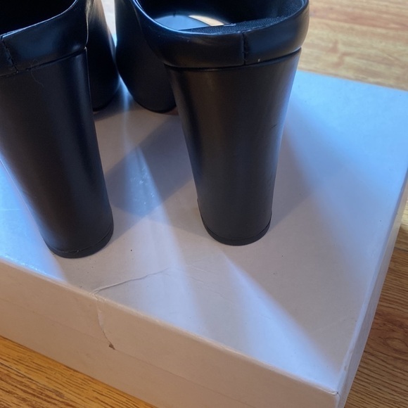 VINCE Woman black leather heels, size 9/39 - Picture 5 of 16